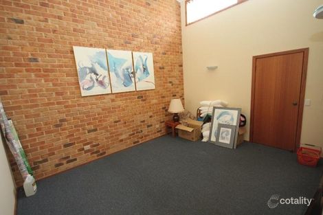 2/17 Victoria Pl, Forster, NSW 2428