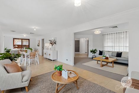 Property photo of 43 Caledonia Crescent Peakhurst NSW 2210