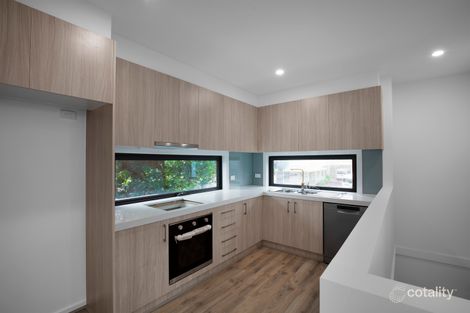 Property photo of 1/12 Mundaring Drive Cranbourne VIC 3977