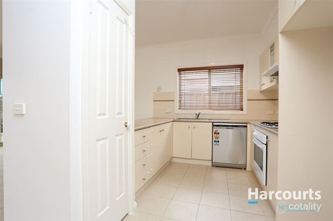 Property photo of 6 Toongabbie Place Craigieburn VIC 3064
