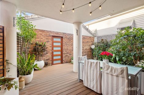 Property photo of 1/26 Malcolm Street Hawthorne QLD 4171