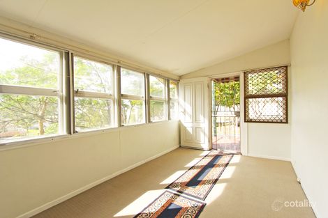 Property photo of 27 Huxham Terrace Auchenflower QLD 4066