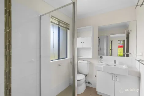 Property photo of 5 Parkview Close Southside QLD 4570