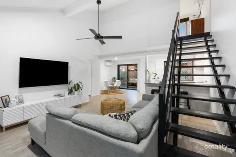 Property photo of 8/172 Barrier Reef Drive Mermaid Waters QLD 4218