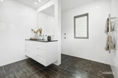 Property photo of 70-72 Macmillan Street Seaforth NSW 2092