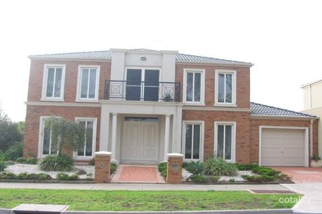 19 Clare Brennan Dr, Cairnlea, VIC 3023