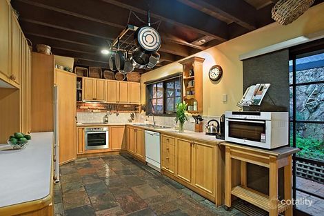 Property photo of 32 Daphne Crescent Hurstbridge VIC 3099