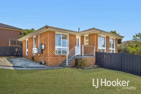 18 Peckover Ct, Endeavour Hills, VIC 3802