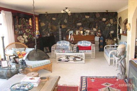 Property photo of 24 Little Lake Crescent Warilla NSW 2528