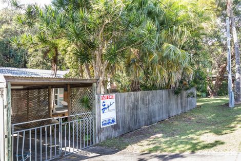 Property photo of 9 Bigoon Road Point Lookout QLD 4183