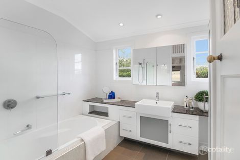 Property photo of 47 Beatrice Street Hawthorne QLD 4171