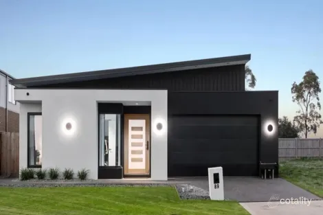 11 Fairywren Rd, Mickleham, VIC 3064