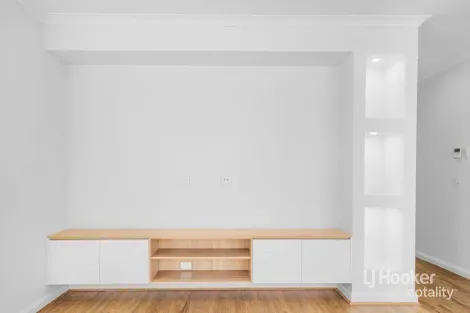 Property photo of 4 Arkwright Street Deanside VIC 3336