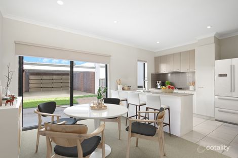 Property photo of 24 Treeve Parkway Werribee VIC 3030