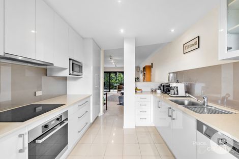 Property photo of 24/70 Norman Crescent Norman Park QLD 4170