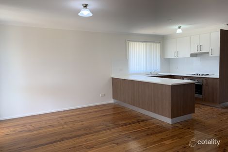 Property photo of 10 Etna Place Bossley Park NSW 2176
