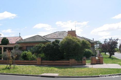 Property photo of 16 Upland Road Strathmore VIC 3041