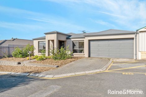 Property photo of 21 McGuire Court Hackham SA 5163