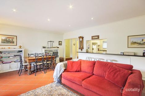 Property photo of 2 Amberley Court Highton VIC 3216
