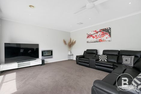 Property photo of 26 Lowry Crescent Miners Rest VIC 3352