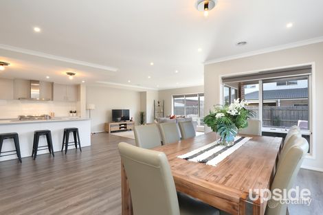 Property photo of 7 Luxor Drive Fraser Rise VIC 3336