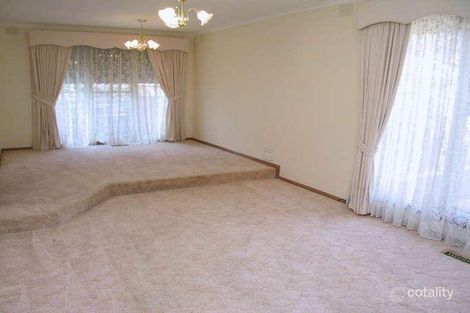 Property photo of 5 Eton Square Wantirna VIC 3152