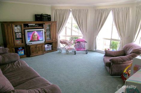 Property photo of 25 New England Way Narre Warren VIC 3805