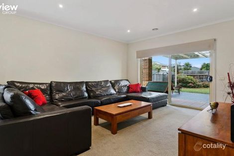 Property photo of 6 Pepperbush Crescent Langwarrin VIC 3910