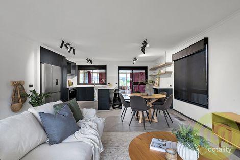 8 Coglin Pl, Kambah, ACT 2902