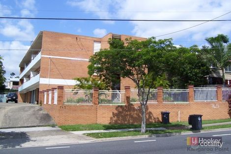 2/745 Logan Rd, Greenslopes, QLD 4120