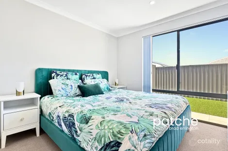 Property photo of 9 Warbrook Way Midvale WA 6056