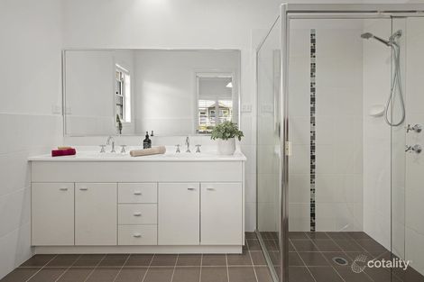 Property photo of 1 Livingstone Court Mittagong NSW 2575