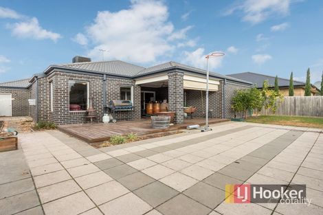 Property photo of 3 Boldrewood Place Lynbrook VIC 3975