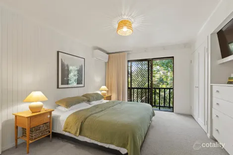 Property photo of 17 Lucania Court Tamborine Mountain QLD 4272