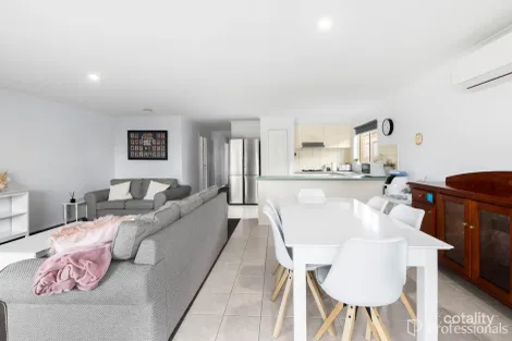 Property photo of 40 Brindalee Way Hillside VIC 3037