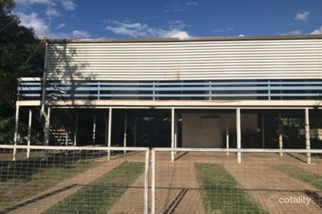 Property photo of 1/2 Diamond Avenue Emerald QLD 4720