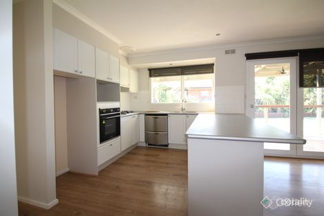 Property photo of 10 Penrith Crescent Bundoora VIC 3083