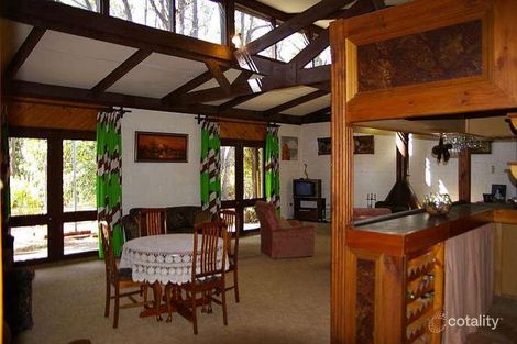 Property photo of 318 Ashbourne Road Woodend VIC 3442