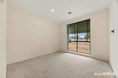 Property photo of 4 Grigg Place Richardson ACT 2905