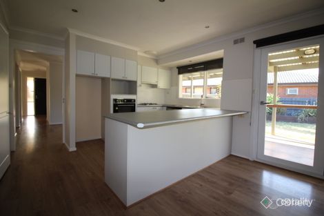 Property photo of 10 Penrith Crescent Bundoora VIC 3083