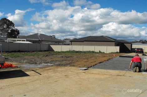 1/3 Amy Ct, Mansfield, VIC 3722