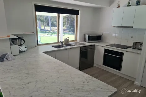 Property photo of 10 Coolah Place Cooroibah QLD 4565