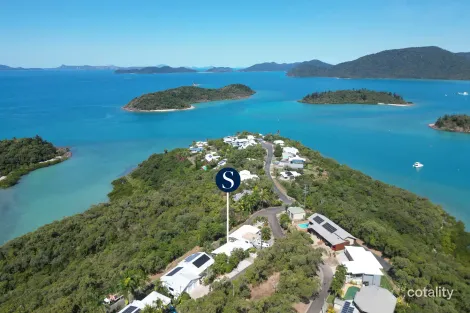 Property photo of 4 Neerim Crescent Shute Harbour QLD 4802