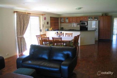 Property photo of 18 Robins Creek Drive Horsley NSW 2530