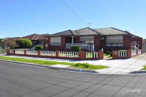 2 Tanglewood St, Kings Park, VIC 3021