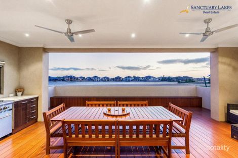 Property photo of 15 Sundowner Place Point Cook VIC 3030
