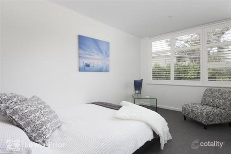 4 Dring Cres, Marino, SA 5049