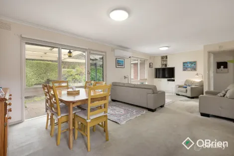 Property photo of 8 Guildford Close Frankston VIC 3199