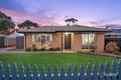 Property photo of 29 Carbine Drive St Albans Park VIC 3219