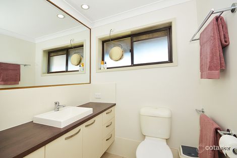 Property photo of 5 Widgee Avenue Banora Point NSW 2486